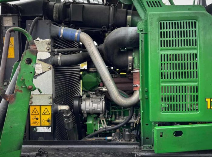 Forwarder John Deere 1210E silnik Forwarder John Deere 1210E silnik