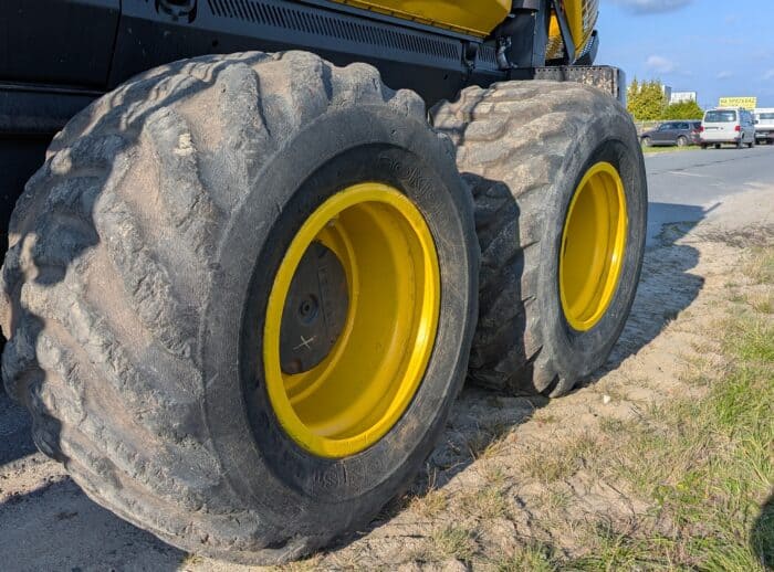 PONSSE ELK 8W 2013r. opony PONSSE ELK 8W 2013r. opony