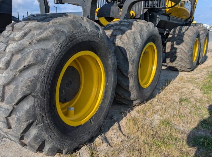 PONSSE ELK 8W 2013r. opony PONSSE ELK 8W 2013r. opony