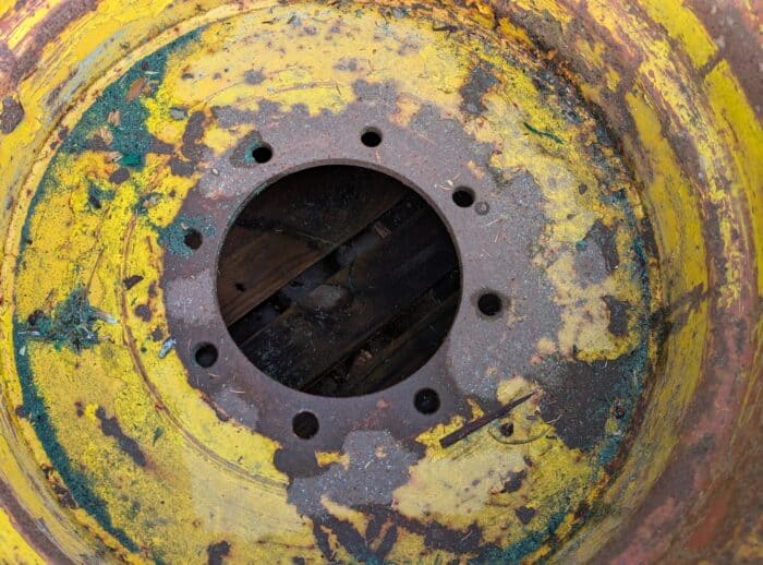 used rims 2 pcs. 700-26.5 forwarder harvester używane felgi 2 szt. 700-26,5 forwarder harwester