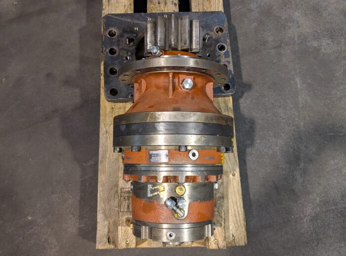 Regenerowana przekładnia obrotu żurawia z haulcem PONSSE Regenerowana przekładnia obrotu żurawia z haulcem PONSSE