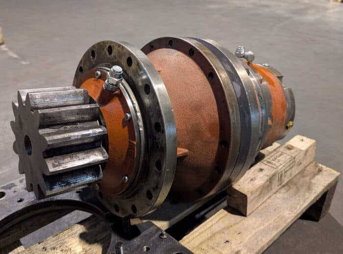 Regenerowana przekładnia obrotu żurawia z haulcem PONSSE Regenerowana przekładnia obrotu żurawia z haulcem PONSSE