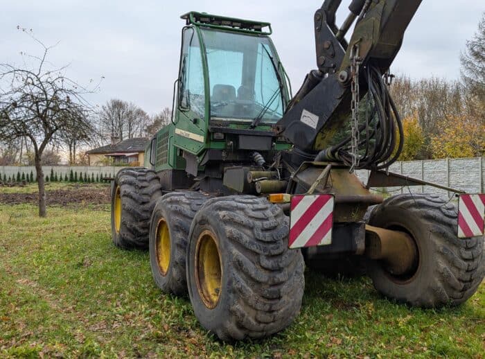Erntemaschine John Deere 1270D 2007. Harvester John Deere 1270D 2007r.