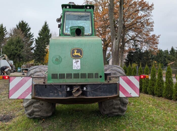 Erntemaschine John Deere 1270D 2007 hinten Harvester John Deere 1270D 2007r. tył