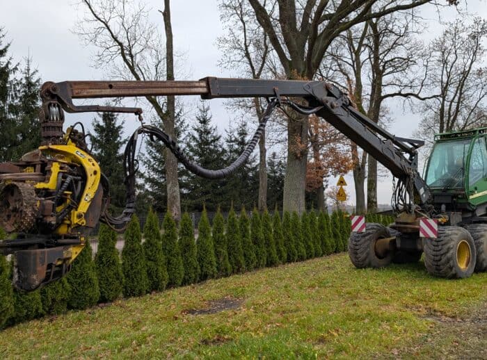 Erntemaschine John Deere 1270D 2007. Harvester John Deere 1270D 2007r.