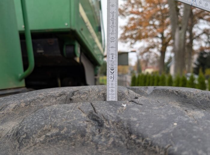 Erntemaschine John Deere 1270D 2007 Lauffläche Harvester John Deere 1270D 2007r. bieżnik