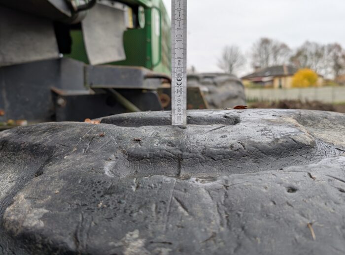 Erntemaschine John Deere 1270D 2007 Lauffläche Harvester John Deere 1270D 2007r. bieżnik