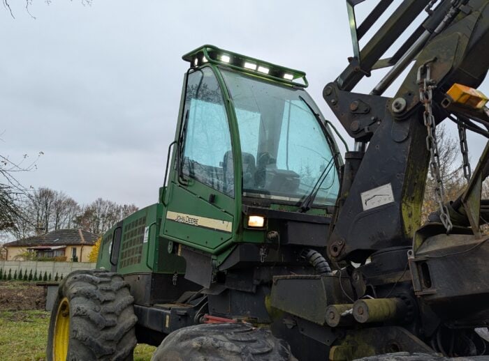 Erntemaschine John Deere 1270D 2007. Harvester John Deere 1270D 2007r.