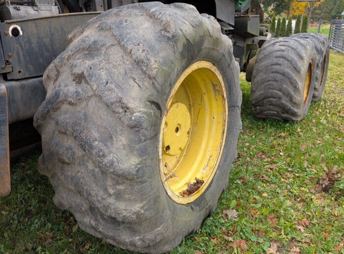 Harvester John Deere 1270D 2007 Räder Harvester John Deere 1270D 2007r. koła