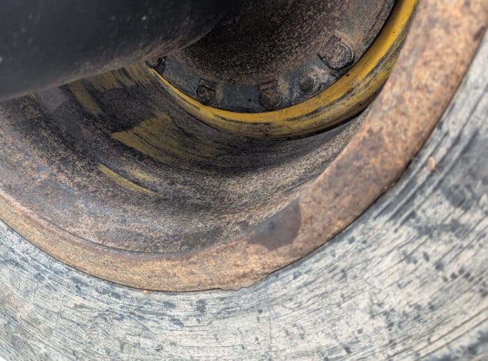 Forwarder PONSSE Wisent 2010 r. K70+M wnętrze felg Forwarder PONSSE Wisent 2010 r. K70+M wnętrze felg