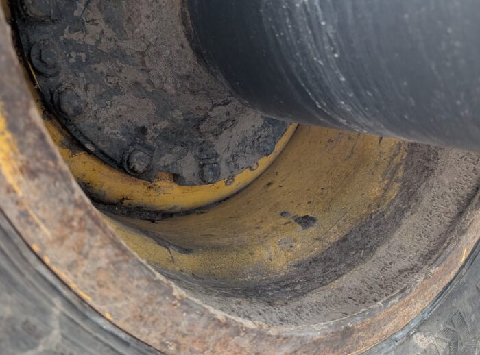 Forwarder PONSSE Wisent 2010 r. K70+M wnętrze felg Forwarder PONSSE Wisent 2010 r. K70+M wnętrze felg