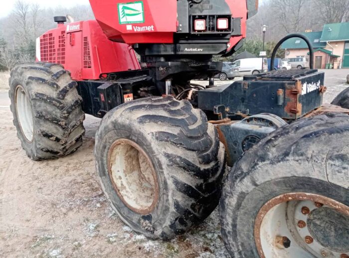 Harwester Valmet 911.4 2010r. Harwester Valmet 911.4 2010r.