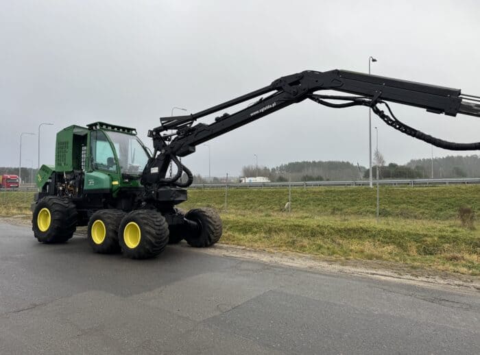Harwester John Deere 1070D 2006r. Harwester John Deere 1070D 2006r.