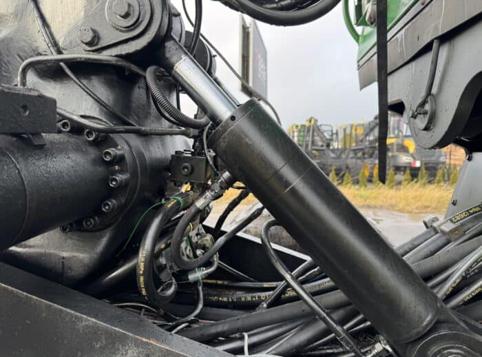 Harwester John Deere 1070D 2006r. Harwester John Deere 1070D 2006r.