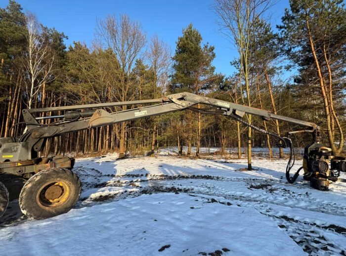 Harwester PONSSE Ergo 2007r. głowica H7 maszyna leśna Harwester PONSSE Ergo 2007r. głowica H7 maszyna leśna