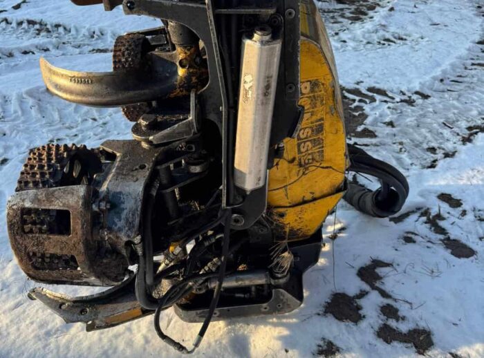 Harwester PONSSE Ergo 2007r. głowica H7 maszyna leśna Harwester PONSSE Ergo 2007r. głowica H7 maszyna leśna